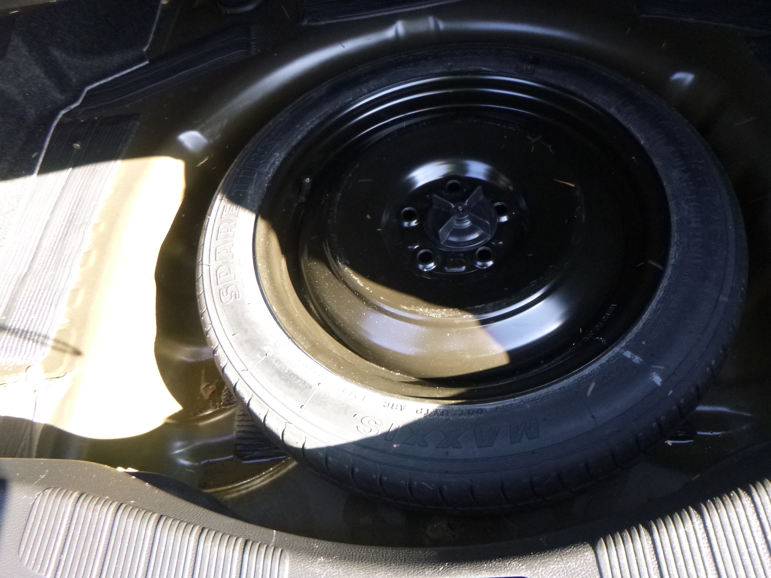 Used 2014 Ford Fusion SE FWD image 30