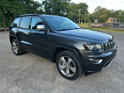 Used 2020 Jeep Grand Cherokee 4WD Limited image 3