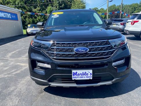 Used 2024 Ford Explorer 4WD XLT image 7