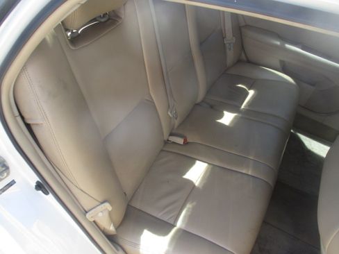 Used 2005 Toyota Avalon XLE image 15