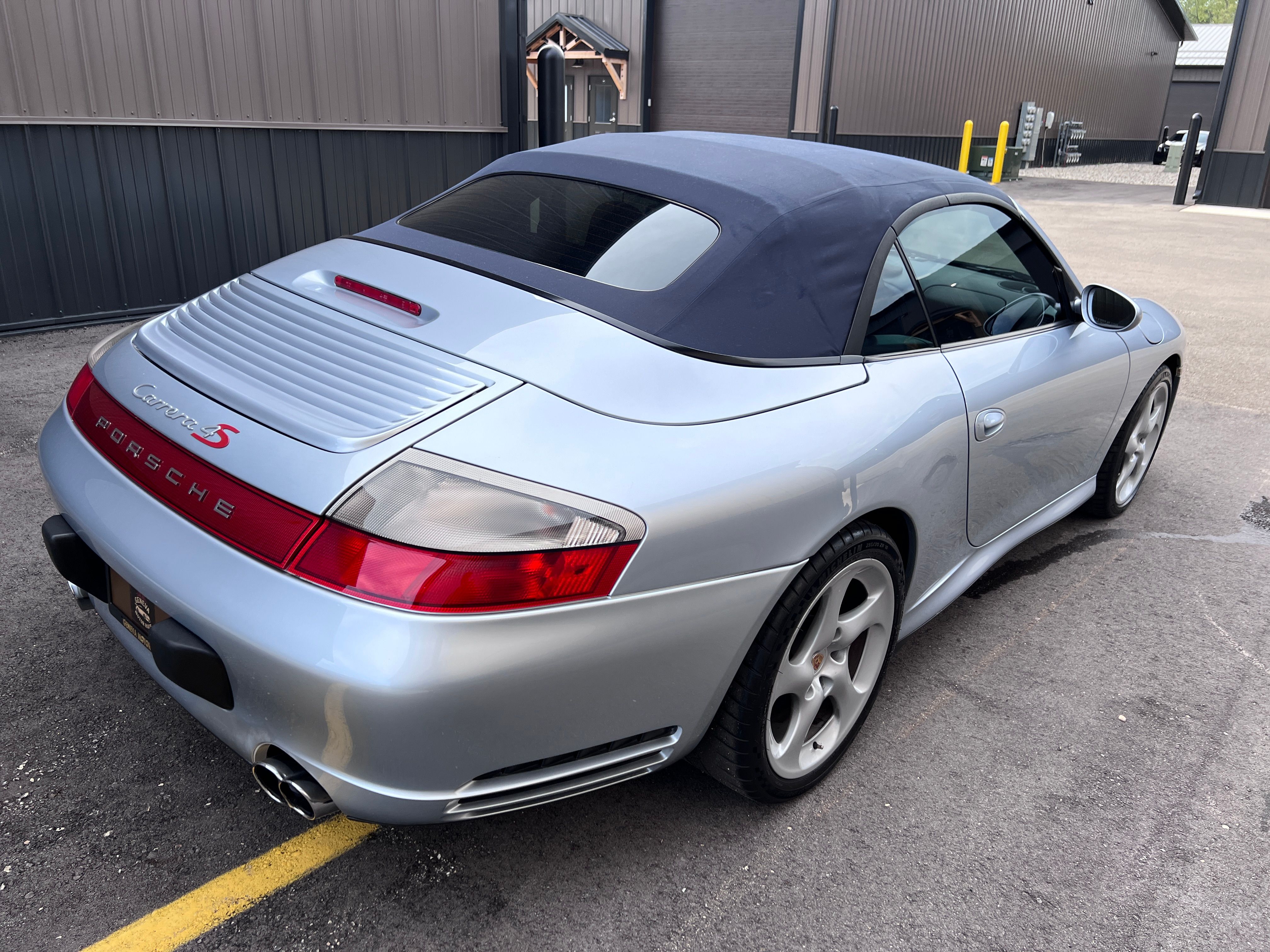 Used 2004 Porsche 911 Carrera 4S Cabriolet AWD/4WD image 6