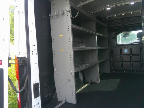 Used 2018 Ford Transit 250 XL image 8