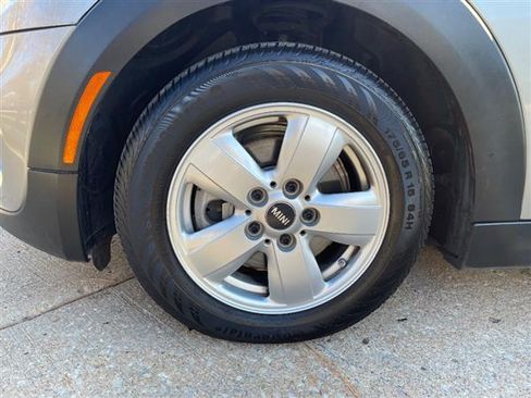 Used 2018 MINI Cooper image 8