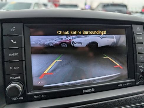 Used 2019 Dodge Grand Caravan GT image 12