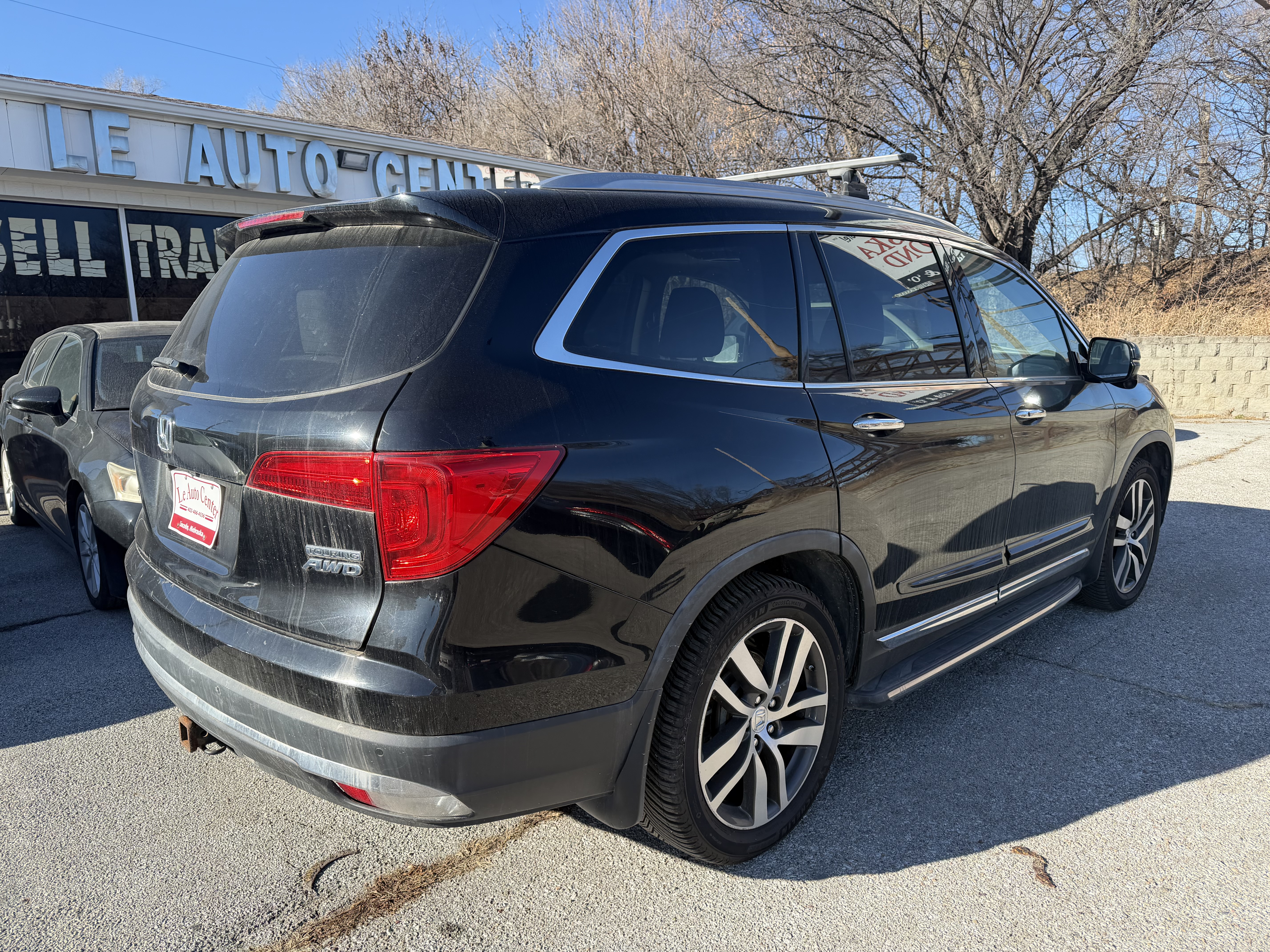 Used 2017 Honda Pilot Touring image 6