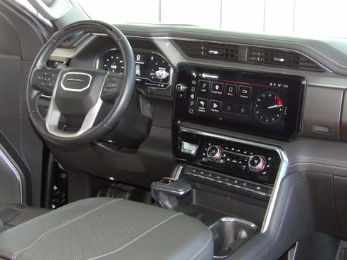 Used 2024 GMC Sierra 1500 Denali image 30