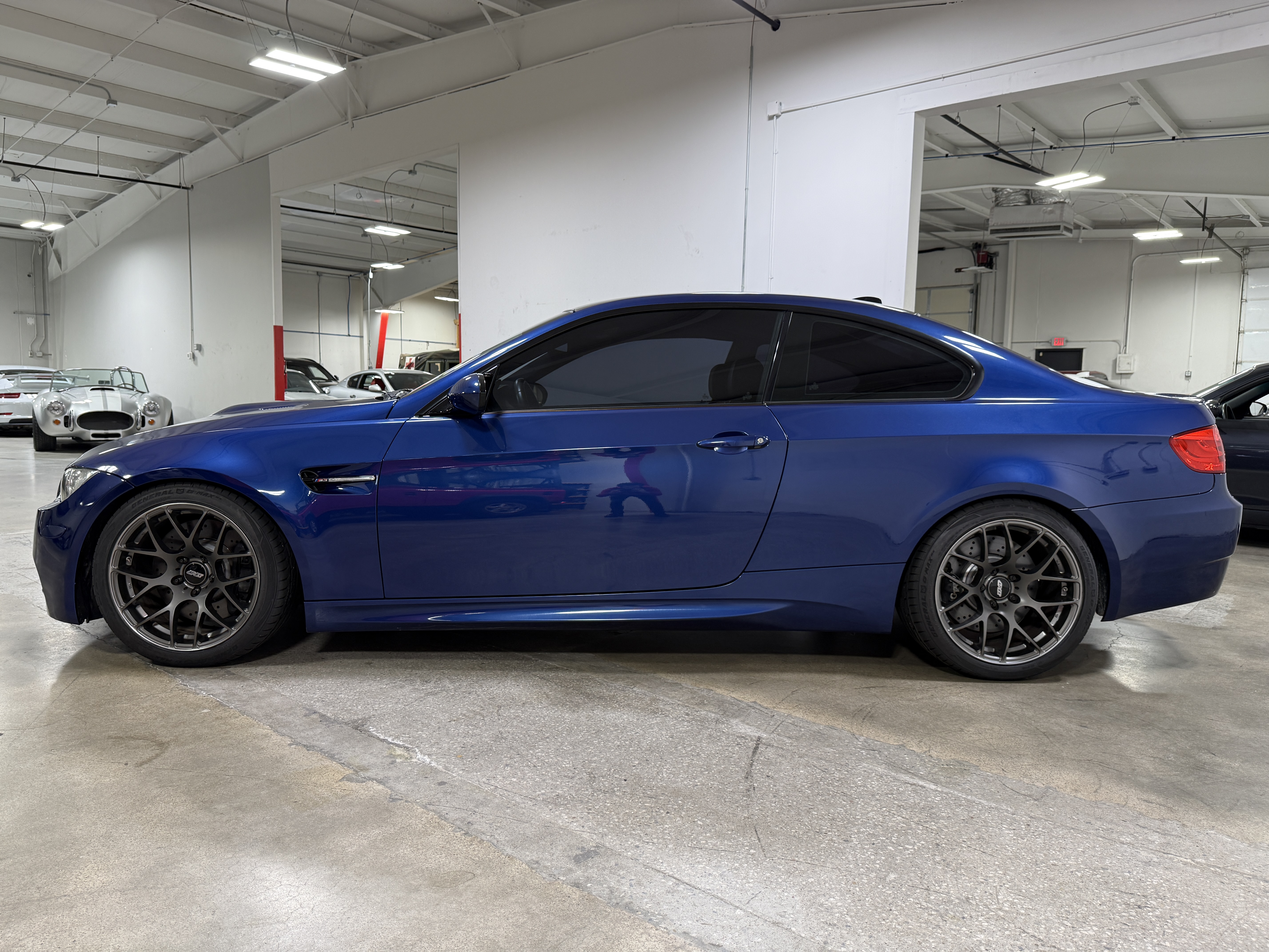 Used 2011 BMW M3 Coupe RWD image 9