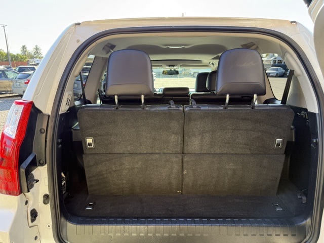 Used 2011 Lexus GX 460 GX 460 Luxury Sport Utility 4D AWD/4WD image 20
