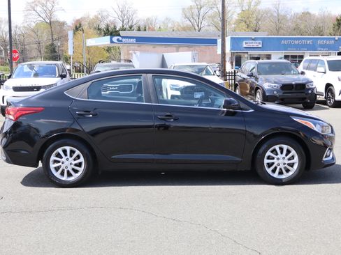 Used 2020 Hyundai Accent SEL image 9