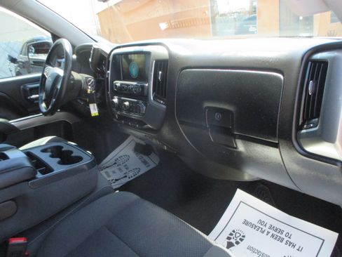 Used 2014 Chevrolet Silverado 1500 Crew Cab LT RWD image 3