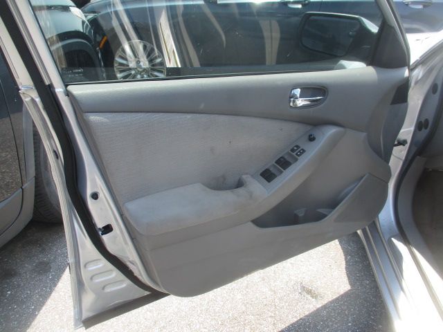 Used 2012 Nissan Altima Sedan FWD image 10