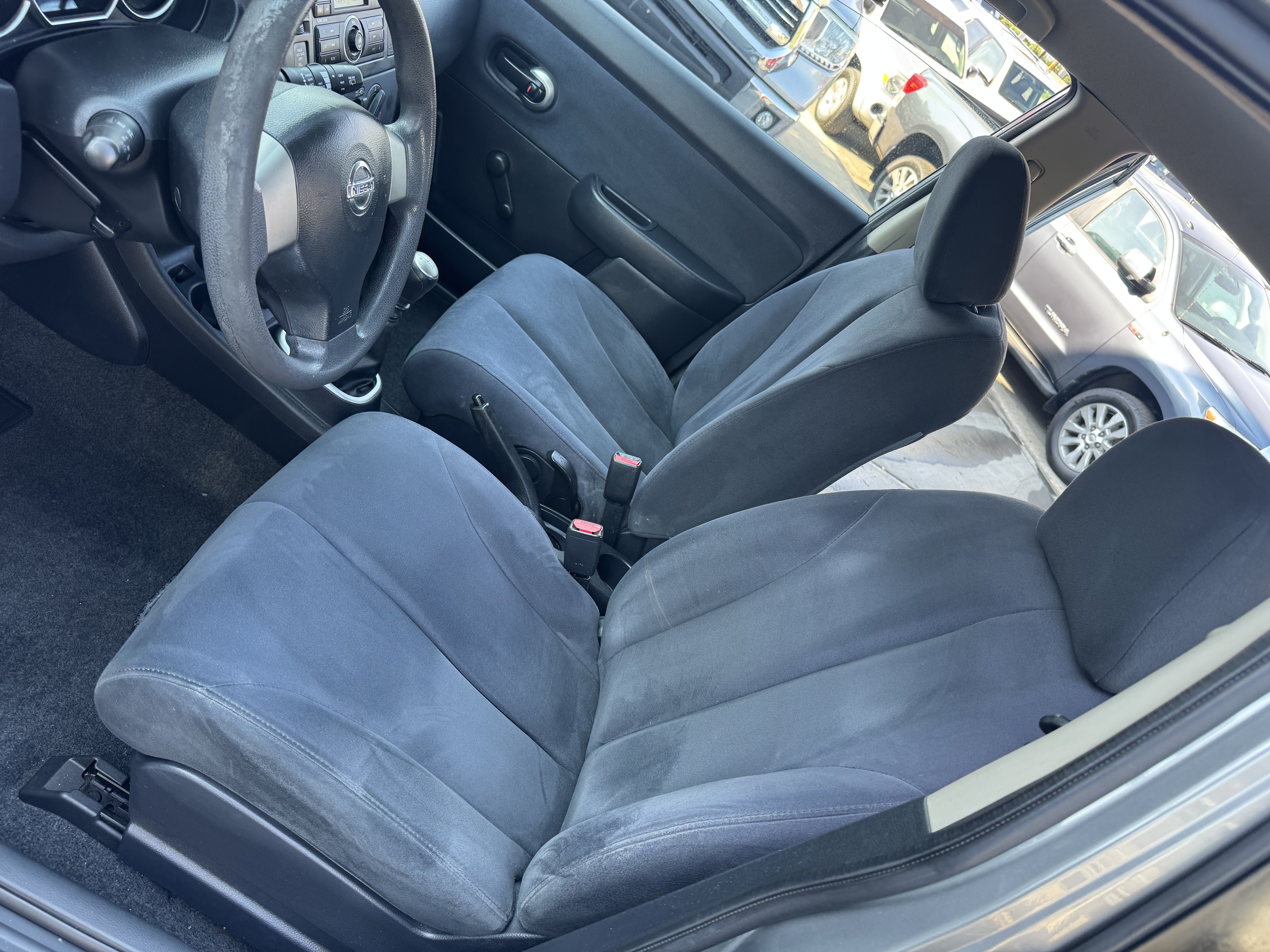 Used 2007 Nissan Versa S FWD image 16