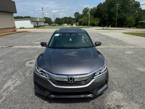 Used 2016 Honda Accord EX-L Sedan image 10