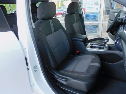 Used 2025 Chevrolet Blazer FWD LT w/ 2LT image 19