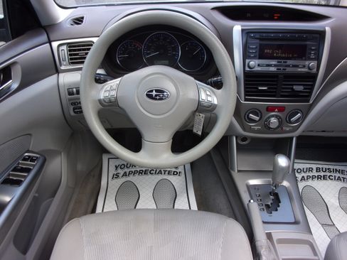 Used 2010 Subaru Forester 2.5X Premium AWD/4WD image 7