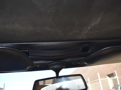 Used 1992 Alfa Romeo Spider Veloce image 16