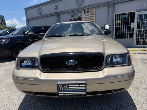 Used 2008 Ford Crown Victoria Police Interceptor RWD image 3
