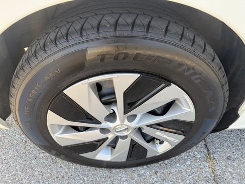 Used 2020 Nissan Altima 2.5 S image 8