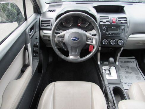 Used 2014 Subaru Forester 2.5i Limited AWD/4WD image 21
