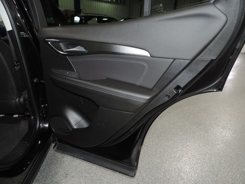 Used 2025 Buick Envision Preferred image 26