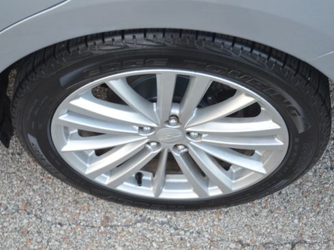 Used 2013 Subaru Impreza 2.0i Premium Hatchback AWD/4WD image 19