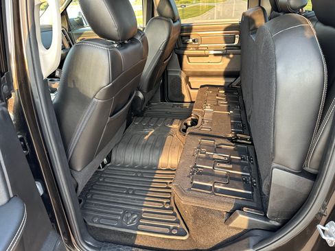 Used 2014 RAM 1500 Laramie image 15