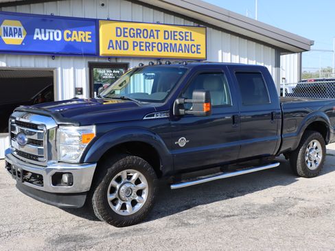 Used 2016 Ford F250 Lariat image 2