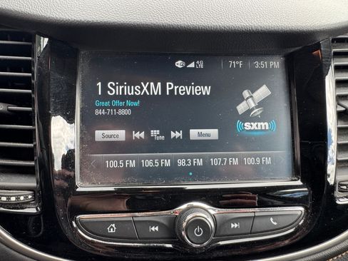 Used 2017 Chevrolet Trax AWD LT w/ 1LT image 19