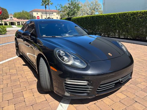 Used 2014 Porsche Panamera Turbo S AWD/4WD image 2