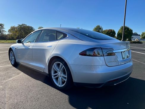 Used 2015 Tesla Model S 60 image 7