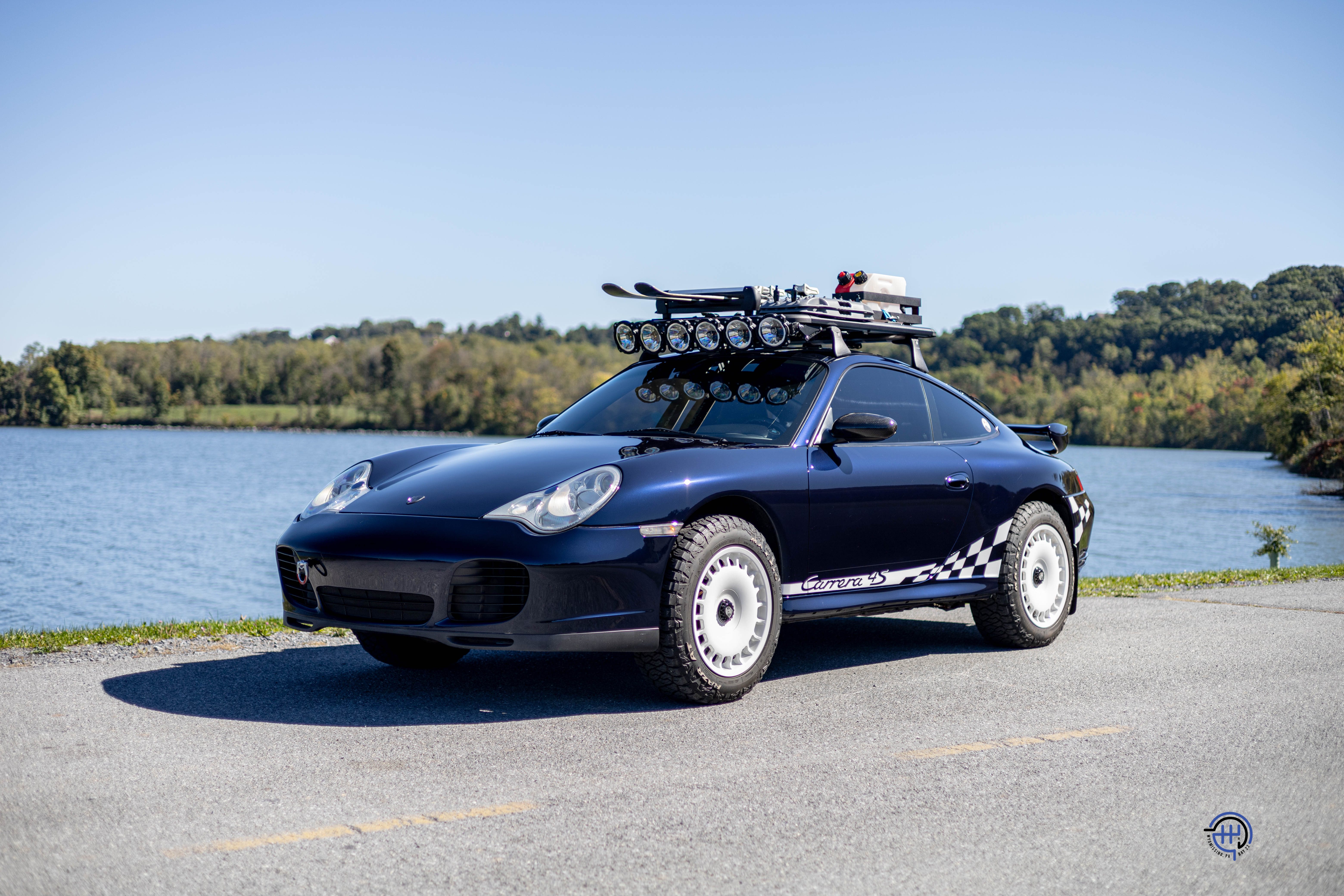 Used 2004 Porsche 911 Carrera 4S AWD/4WD image 2