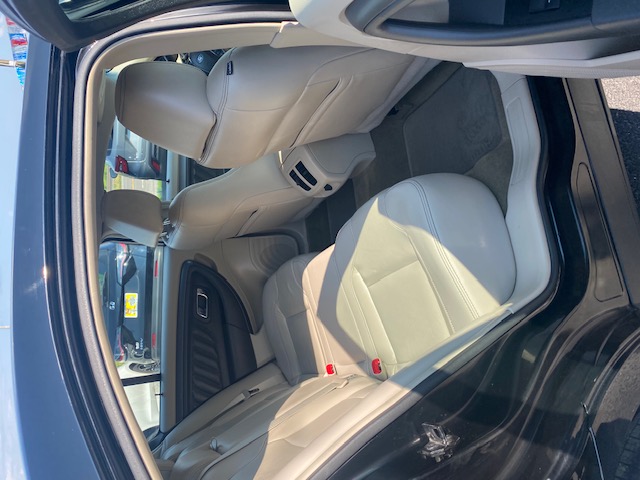 Used 2012 Ford Taurus SEL FWD image 14