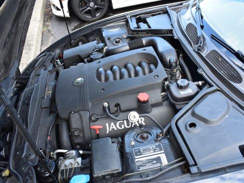 Used 2003 Jaguar XK8 RWD image 64