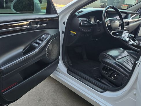 Used 2018 Genesis G90 5.0 Ultimate image 18