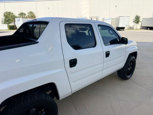 Used 2006 Honda Ridgeline RT image 40