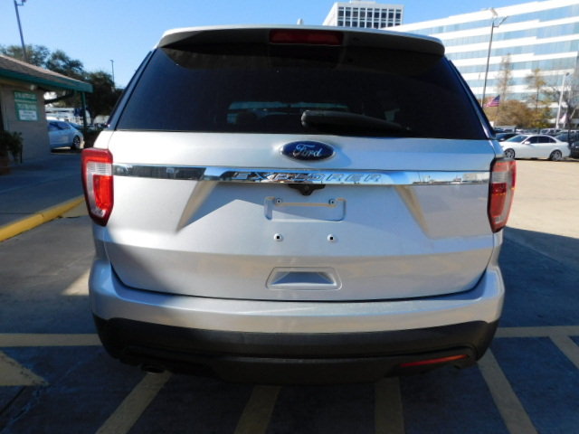 Used 2017 Ford Explorer FWD image 6