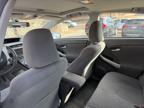 Used 2010 Toyota Prius Four image 14