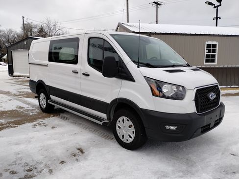 Used 2024 Ford Transit 250 image 3