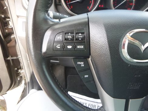 Used 2010 MAZDA MAZDA3 s Grand Touring Hatchback FWD image 22
