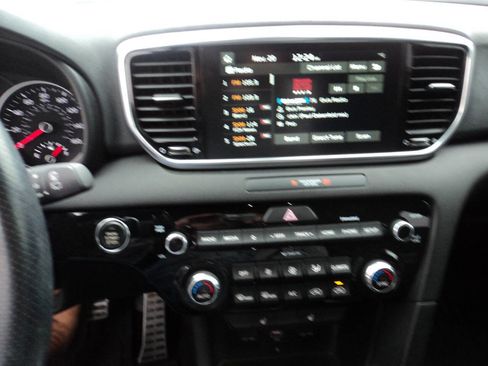 Used 2022 Kia Sportage Nightfall Edition image 14