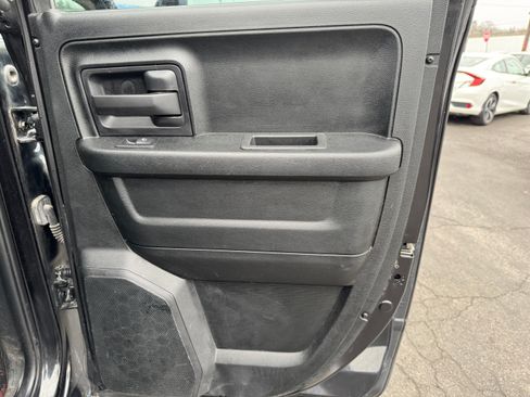 Used 2017 RAM 1500 Express image 11