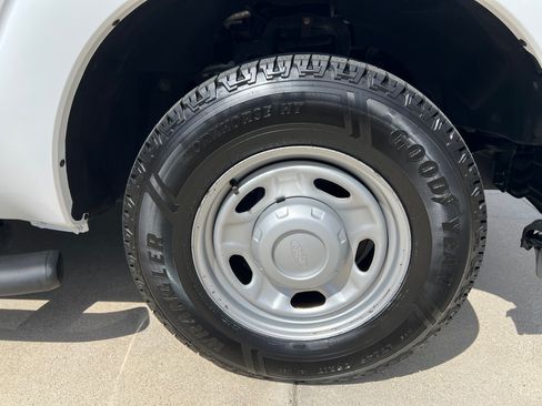 Used 2012 Ford F250 XL image 17