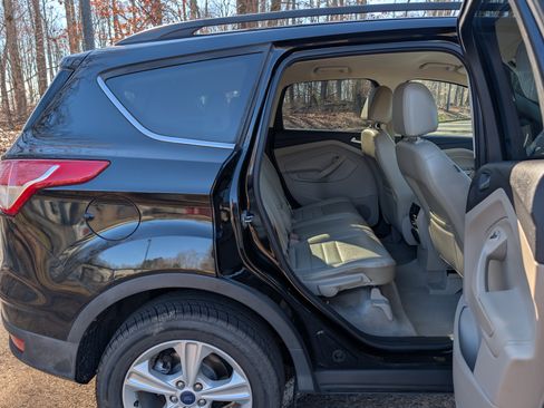 Used 2016 Ford Escape SE image 11