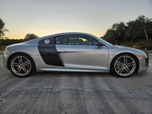 Used 2012 Audi R8 V10 image 8