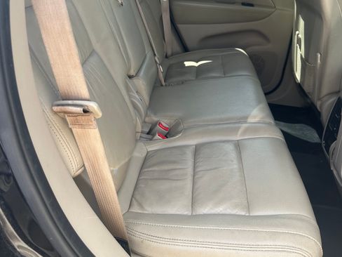 Used 2014 Jeep Grand Cherokee Laredo image 8