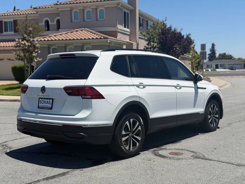 Used 2022 Volkswagen Tiguan FWD S image 6