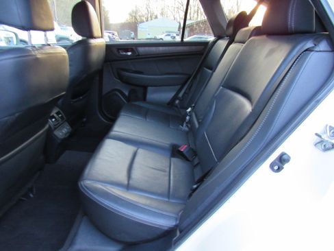 Used 2019 Subaru Outback 2.5i Limited image 15