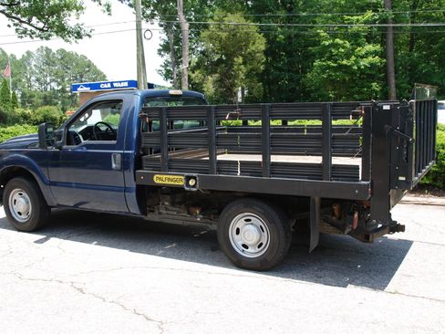 Used 2015 Ford F250 image 5