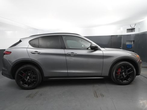Used 2019 Alfa Romeo Stelvio Ti image 6