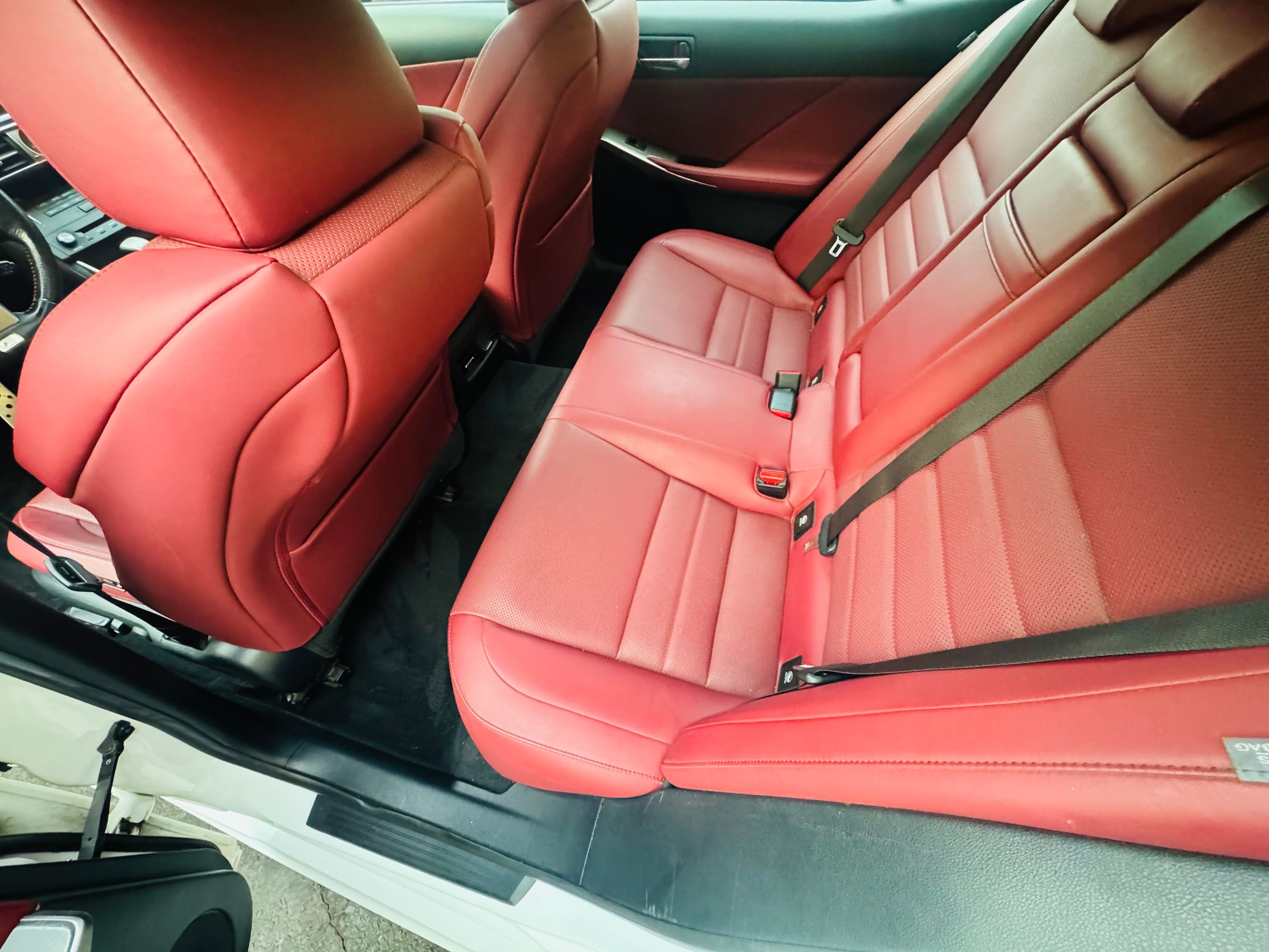 Used 2016 Lexus IS 300 AWD image 8